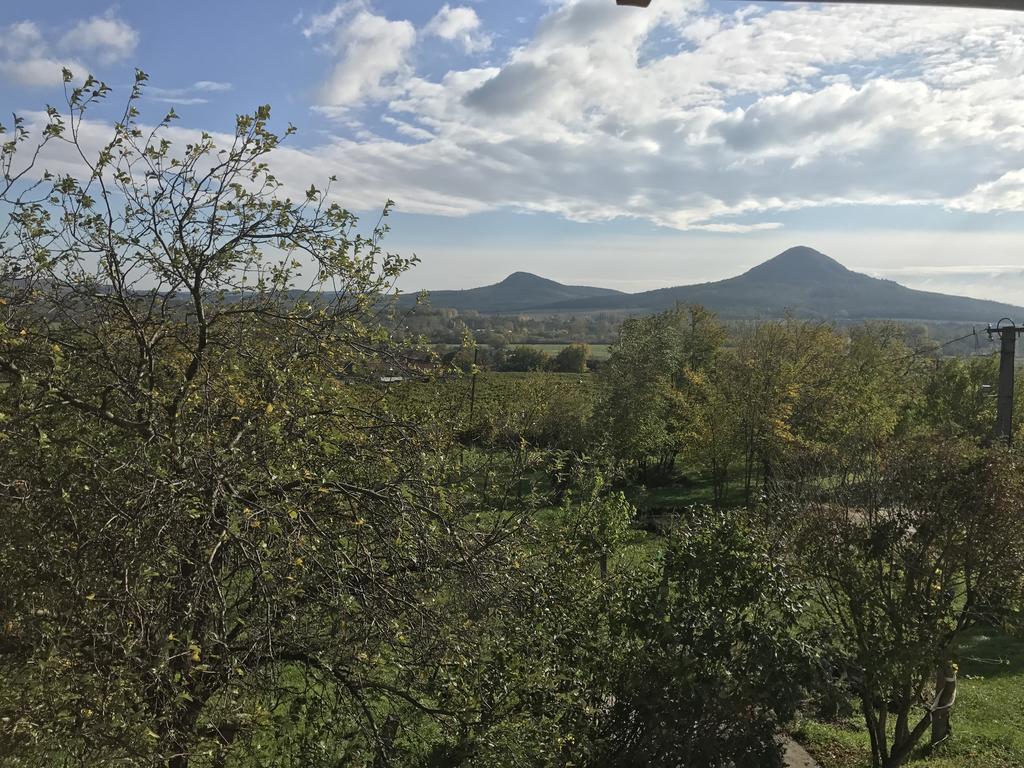 Eszter-Haz Otel Kisapati Dış mekan fotoğraf